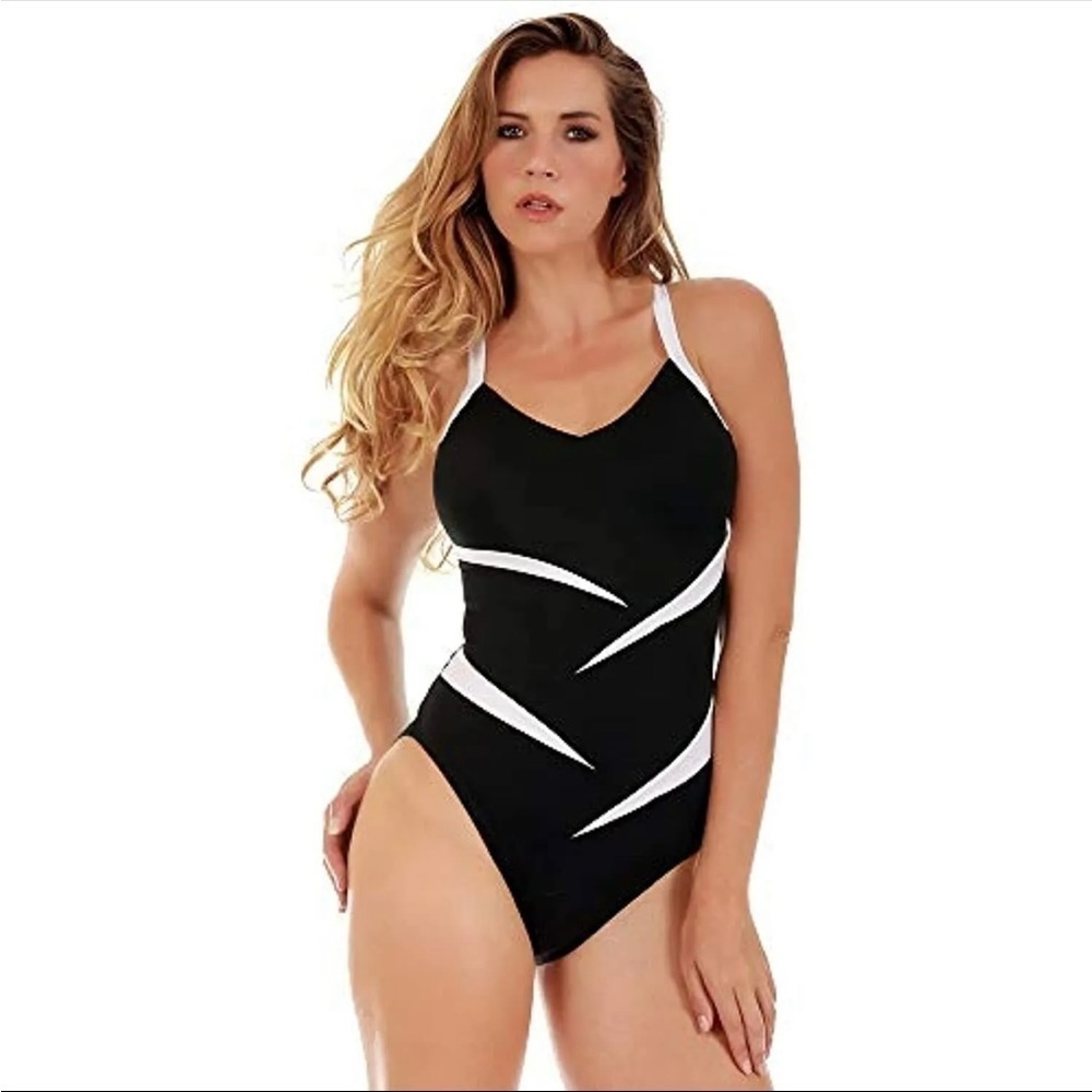 INSTANTFIGURE Women's Black Stretch Crisscross Back One Piece Swimsuit
